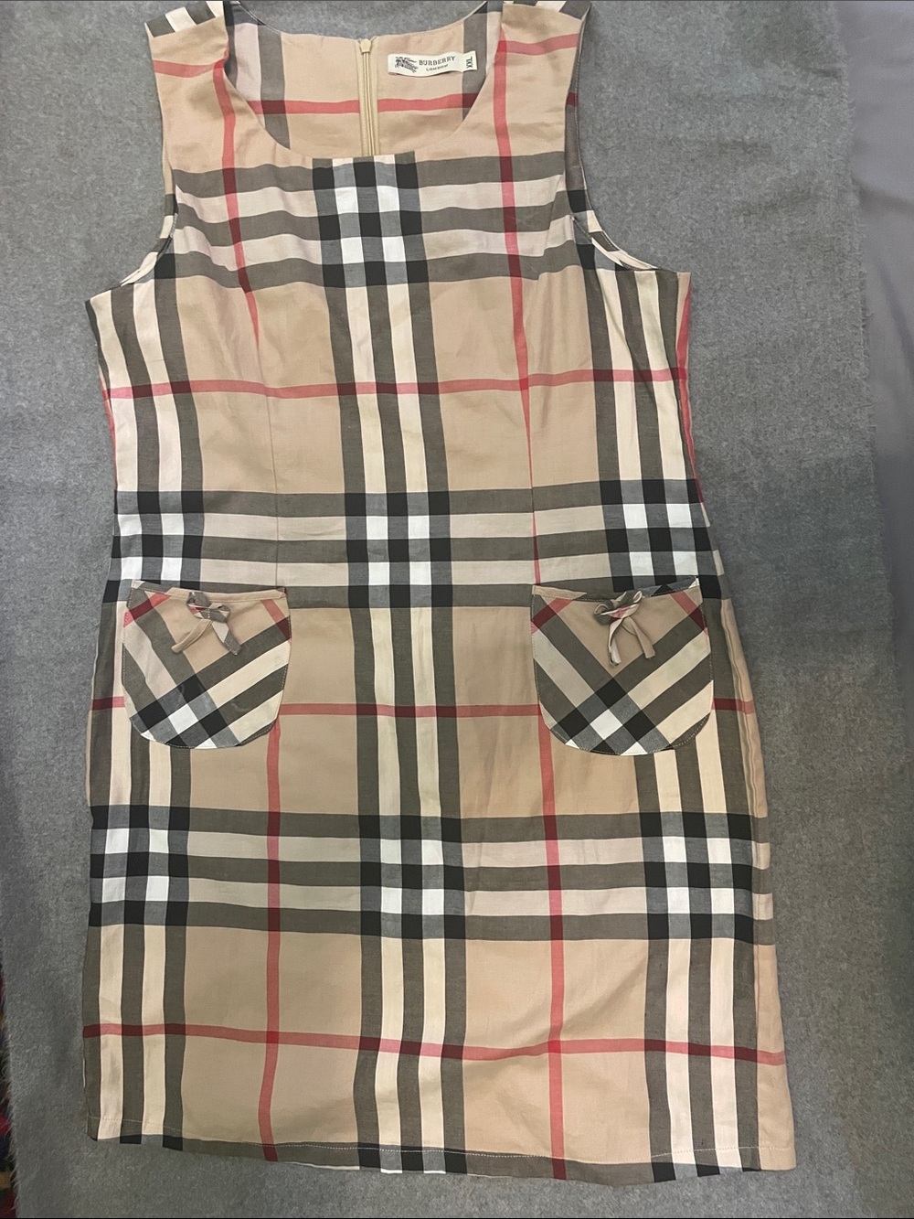 Burberry Girls Beige Plaid Sleeveless Shift Dress with Pocket Bows